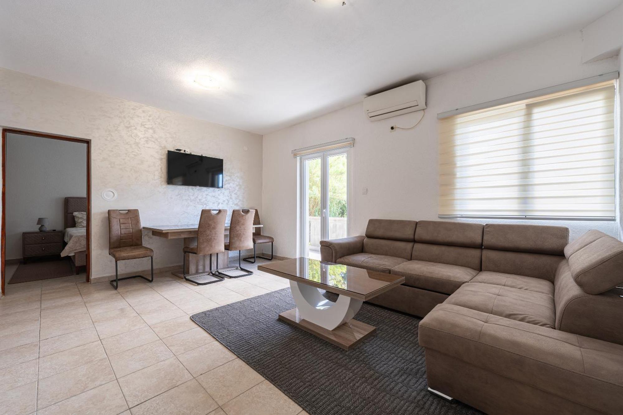 Apartments R&M Tivat Exteriér fotografie